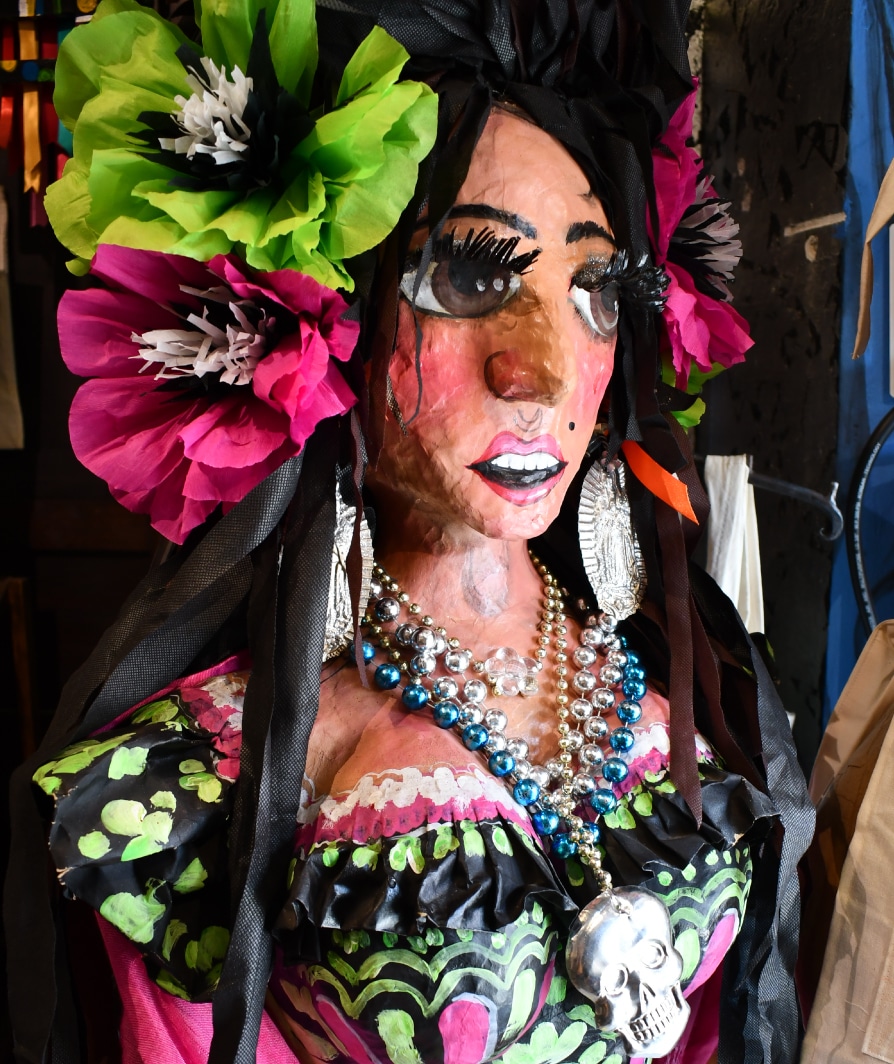 “MOJIGANGAS“: GIGANTES JOCOSOS EN SMA. Una tradición que da identidad a nuestro pueblo