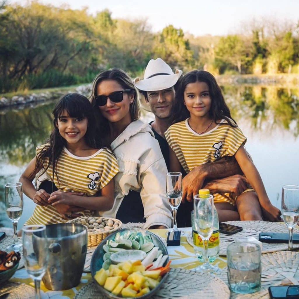 Foto vía @aarondiaz