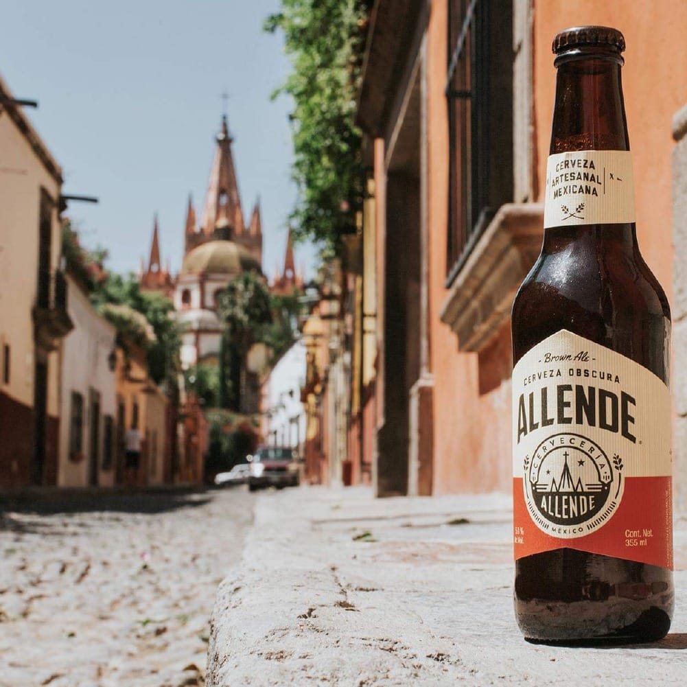 VENCE AL CALOR CON UNA BUENA CERVEZA ARTESANAL HECHA EN SMA
