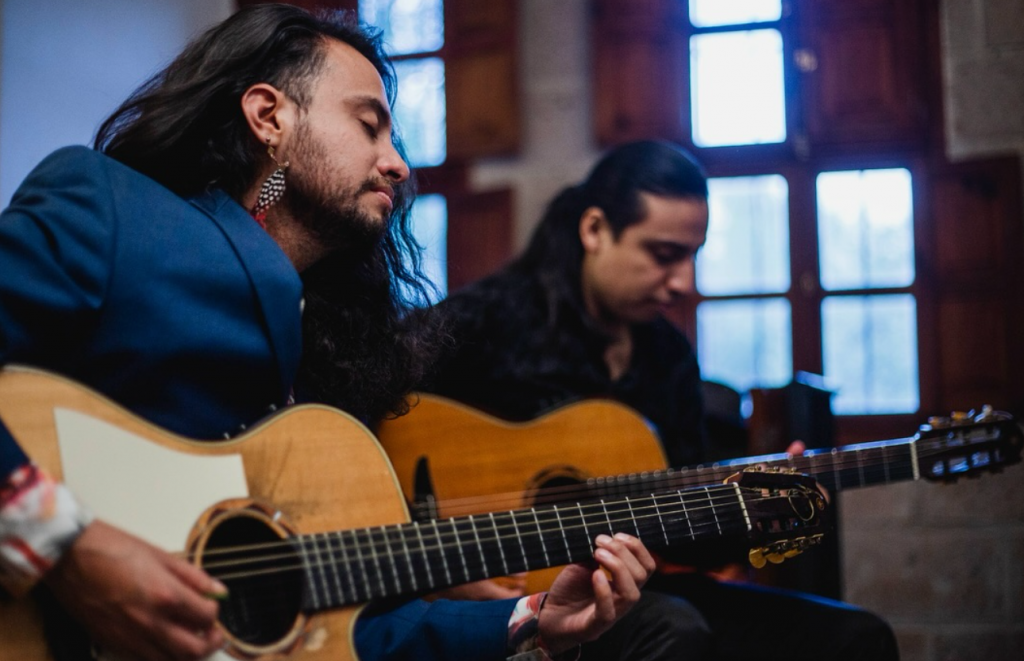 LOCAL SOUNDTRACK MEDIA LUNA  San Miguel